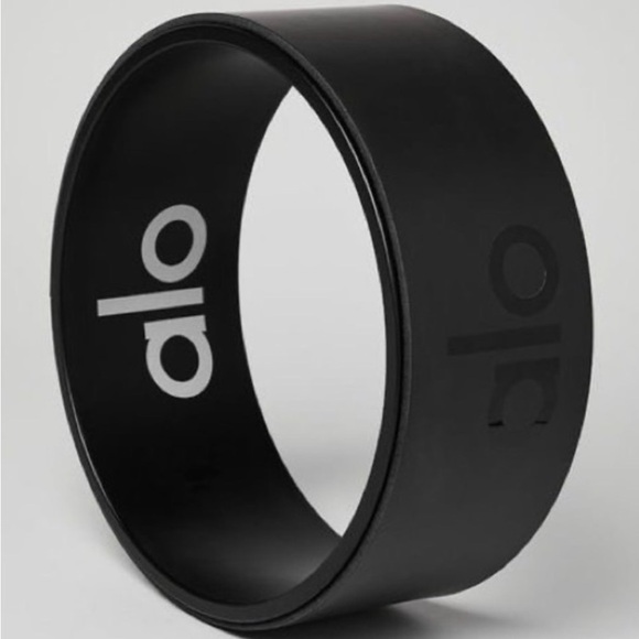 ALO Yoga White Bend It Yoga Wheel - Picture 1 of 3